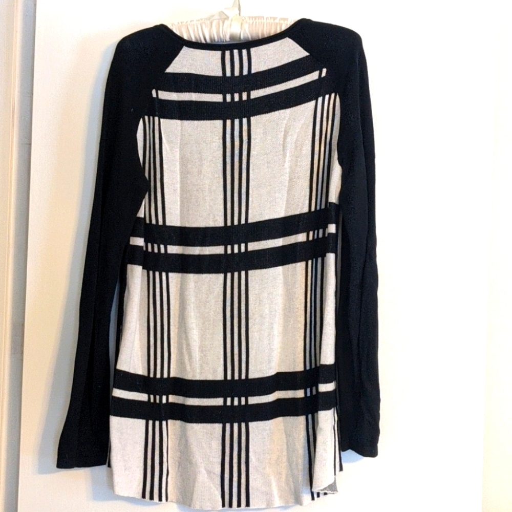 TeeBerry & Weave Juliah Plaid Back Pullover